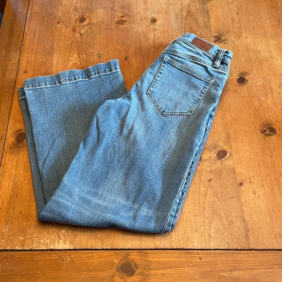 Lands' End Denim - Lands' End High-Rise Wide Leg Women's Jeans in Light Blue Denim